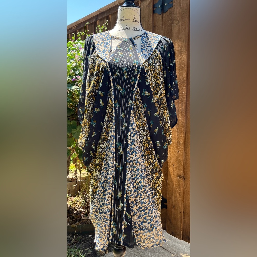 Anthropologie Short Sleeve Draped Tunic Mini Dress in Blue Floral Size S NWT